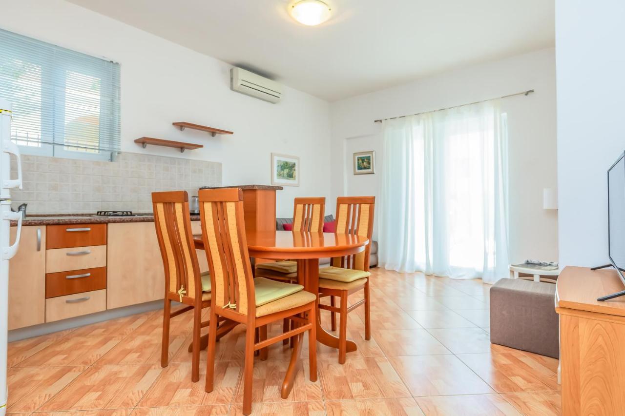Apartments Daniela Makarska Extérieur photo