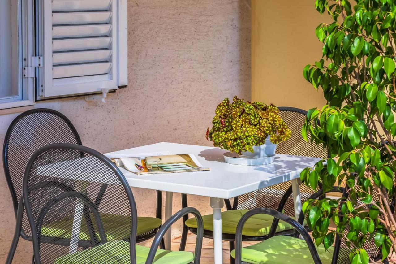 Apartments Daniela Makarska Extérieur photo