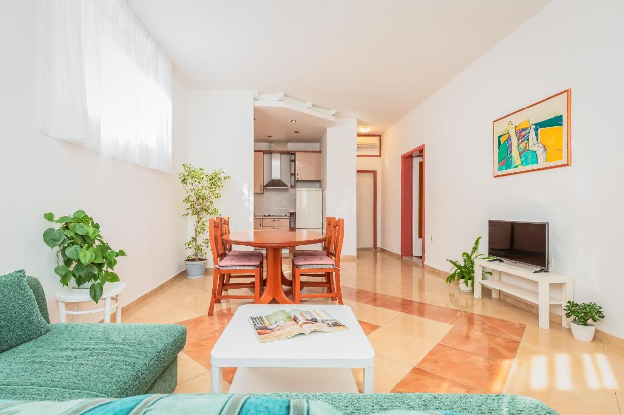 Apartments Daniela Makarska Extérieur photo